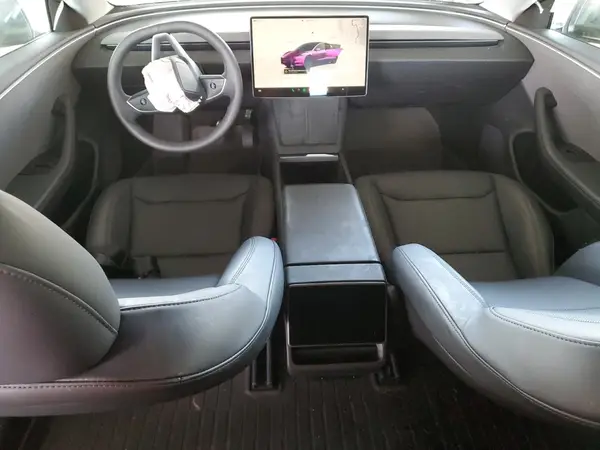 5YJ3E1EA1RF739611 2024 TESLA MODEL 3 - Image 8