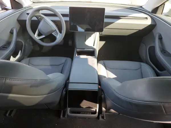 5YJ3E1EA1RF744369 2024 TESLA MODEL 3 - Image 8