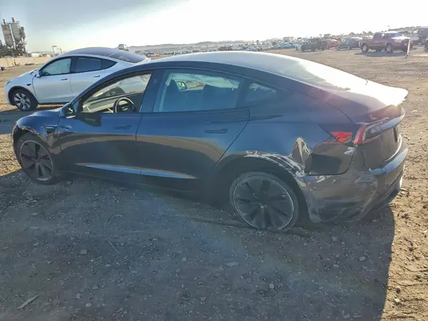 5YJ3E1EA1RF749815 2024 TESLA MODEL 3 - Image 2