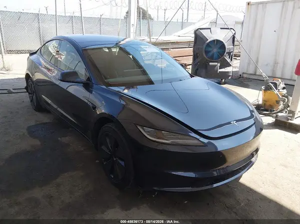 5YJ3E1EA1RF765724 2024 TESLA MODEL 3 - Image 1