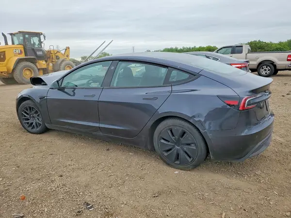 5YJ3E1EA1RF773550 2024 TESLA MODEL 3 - Image 2