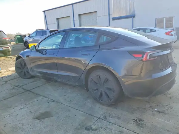 5YJ3E1EA1RF773595 2024 TESLA MODEL 3 - Image 2