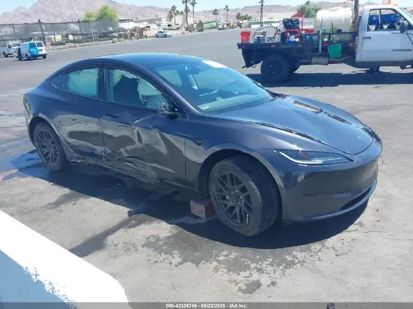 5YJ3E1EA1RF782328 2024 TESLA MODEL 3 - Image 1
