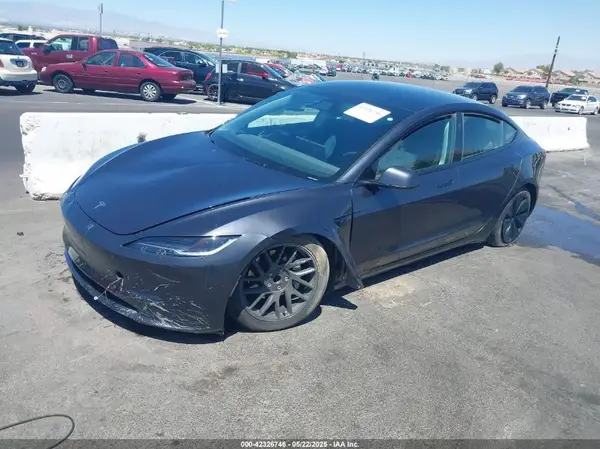5YJ3E1EA1RF782328 2024 TESLA MODEL 3 - Image 2
