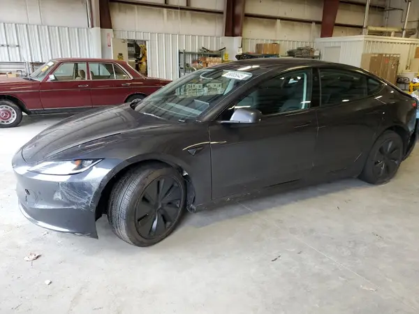 5YJ3E1EA1RF786900 2024 TESLA MODEL 3 - Image 1