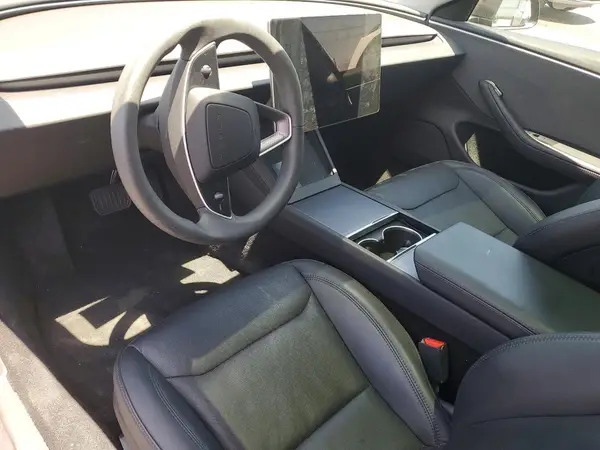 5YJ3E1EA1RF789635 2024 TESLA MODEL 3 - Image 8