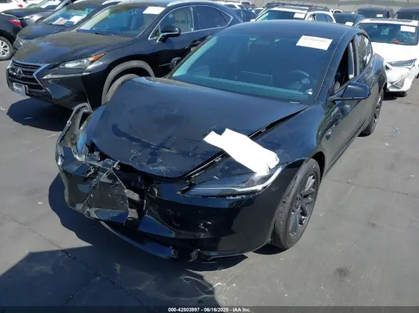 5YJ3E1EA1RF821113 2024 TESLA MODEL 3 - Image 2