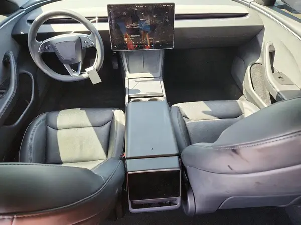 5YJ3E1EA1RF825050 2024 TESLA MODEL 3 - Image 8
