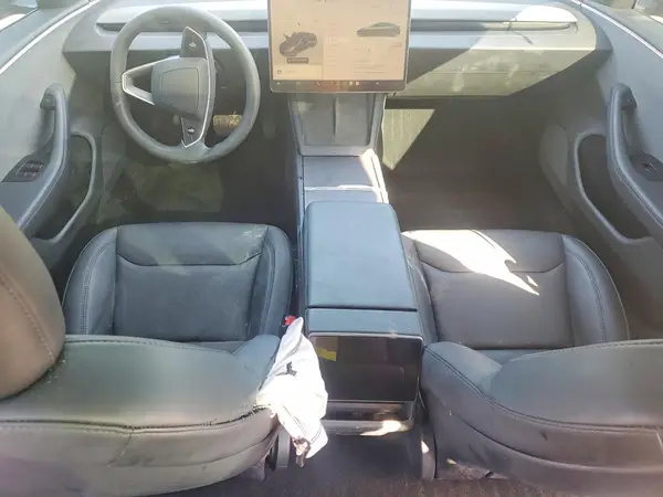5YJ3E1EA1RF826568 2024 TESLA MODEL 3 - Image 8