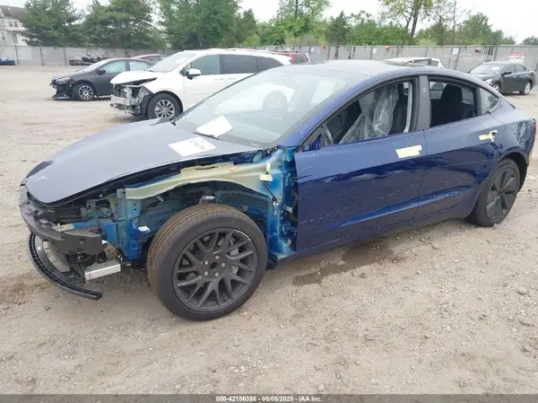 5YJ3E1EA1RF830569 2024 TESLA MODEL 3 - Image 2