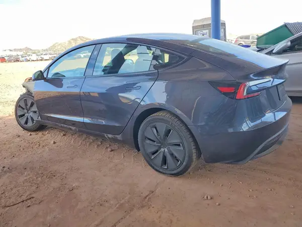 5YJ3E1EA1RF830667 2024 TESLA MODEL 3 - Image 2