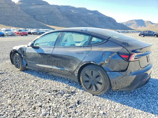 5YJ3E1EA1RF830717 2024 TESLA MODEL 3 - Image 2