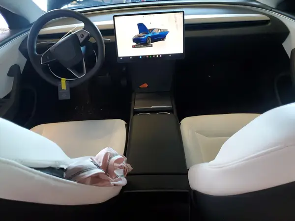 5YJ3E1EA1RF833424 2024 TESLA MODEL 3 - Image 8