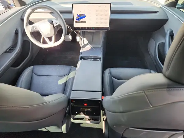 5YJ3E1EA1RF834816 2024 TESLA MODEL 3 - Image 8