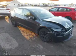 5YJ3E1EA1RF835755 2024 TESLA MODEL 3