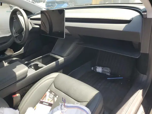 5YJ3E1EA1RF836713 2024 TESLA MODEL 3 - Image 8