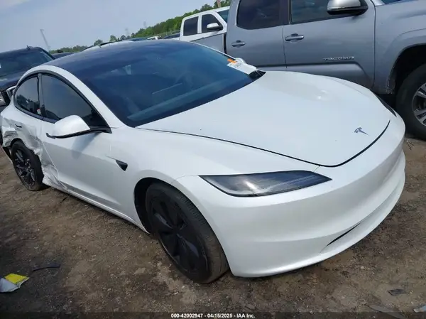 5YJ3E1EA1RF853625 2024 TESLA MODEL 3 - Image 1