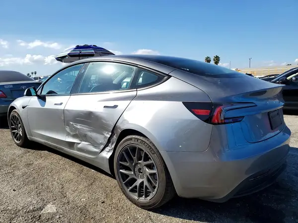 5YJ3E1EA1RF854242 2024 TESLA MODEL 3 - Image 2