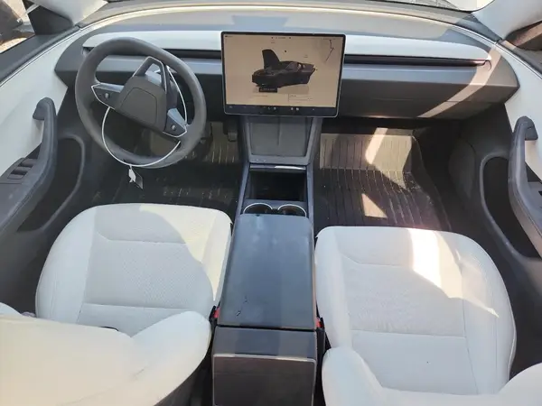 5YJ3E1EA1RF855701 2024 TESLA MODEL 3 - Image 8
