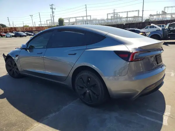 5YJ3E1EA1RF859344 2024 TESLA MODEL 3 - Image 2