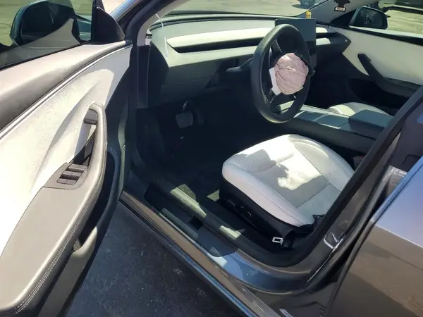 5YJ3E1EA1RF859344 2024 TESLA MODEL 3 - Image 8