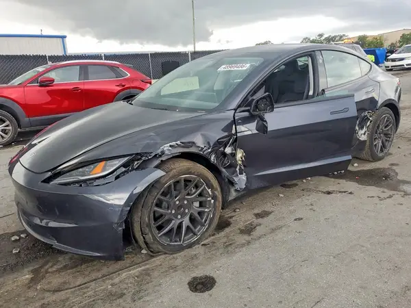 5YJ3E1EA1RF863846 2024 TESLA MODEL 3 - Image 1