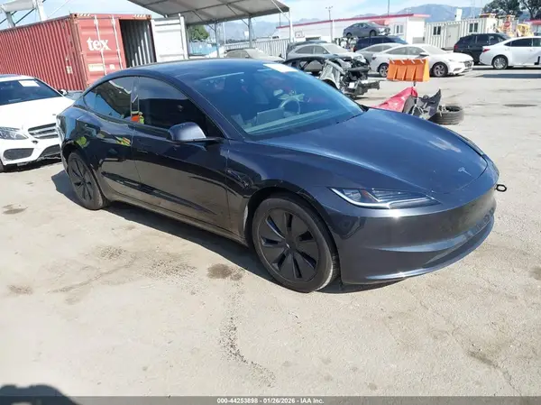 5YJ3E1EA1RF866052 2024 TESLA MODEL 3 - Image 1