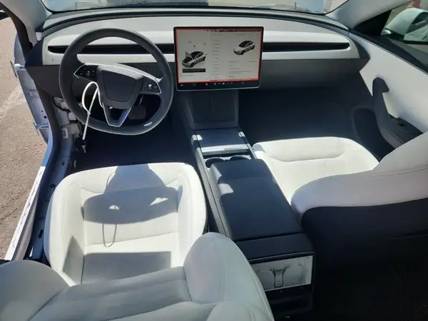 5YJ3E1EA1RF867122 2024 TESLA MODEL 3 - Image 8