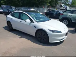 5YJ3E1EA1RF868626 2024 TESLA MODEL 3