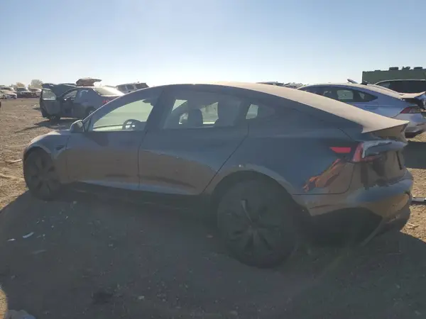 5YJ3E1EA1RF869209 2024 TESLA MODEL 3 - Image 2