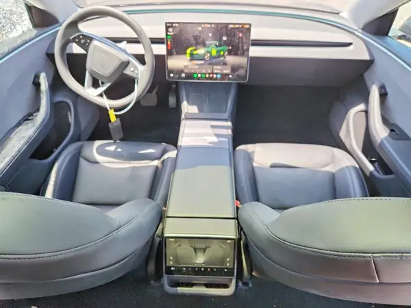 5YJ3E1EA1SF011065 2025 TESLA MODEL 3 - Image 8