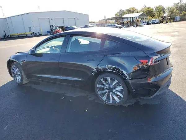 5YJ3E1EA1SF011311 2025 TESLA MODEL 3 - Image 2