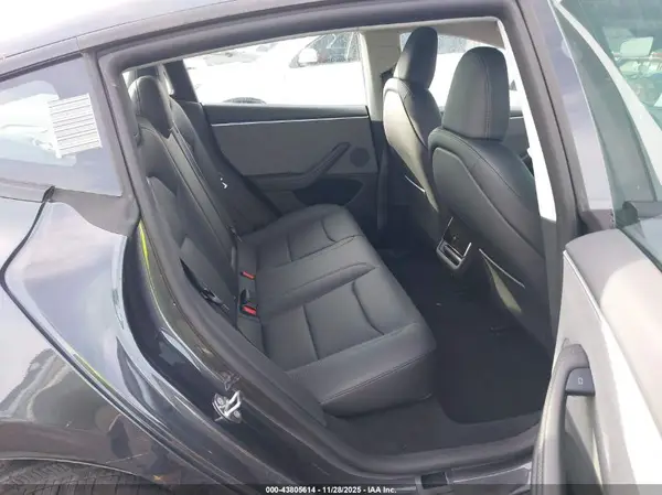 5YJ3E1EA1SF012250 2025 TESLA MODEL 3 - Image 8