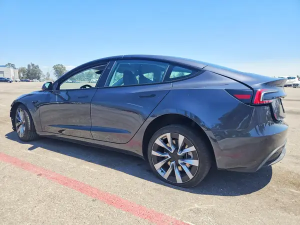 5YJ3E1EA1SF025239 2025 TESLA MODEL 3 - Image 2