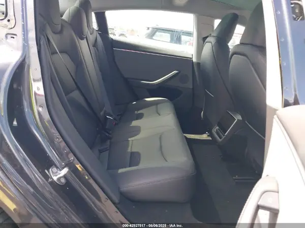 5YJ3E1EA1SF026410 2025 TESLA MODEL 3 - Image 8
