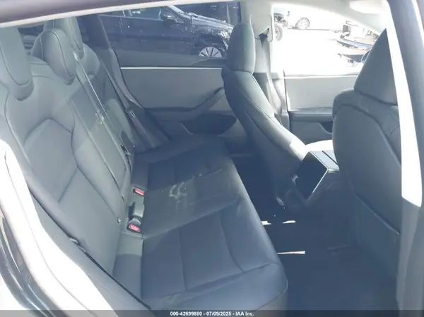 5YJ3E1EA1SF039478 2025 TESLA MODEL 3 - Image 8