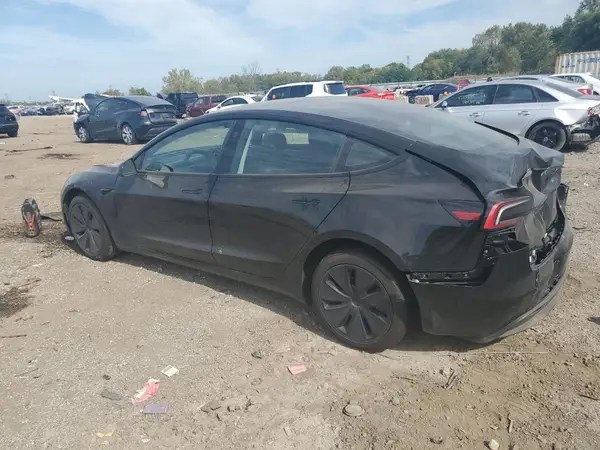 5YJ3E1EA1SF039951 2025 TESLA MODEL 3 - Image 2