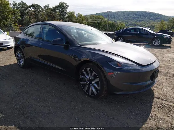 5YJ3E1EA1SF040680 2025 TESLA MODEL 3 - Image 1