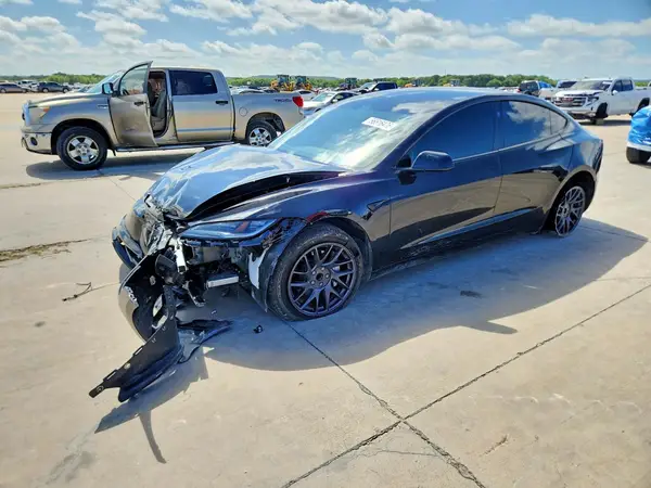 5YJ3E1EA1SF052540 2025 TESLA MODEL 3 - Image 1