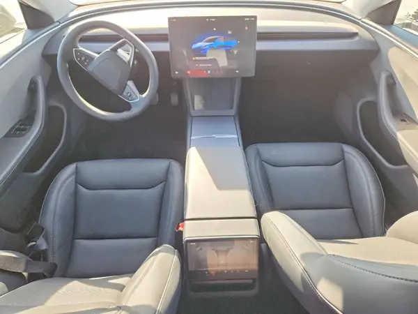 5YJ3E1EA1SF055437 2025 TESLA MODEL 3 - Image 8