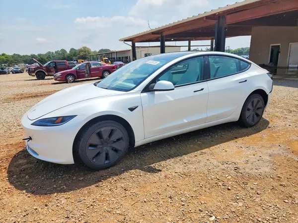 5YJ3E1EA1SF062811 2025 TESLA MODEL 3 - Image 1