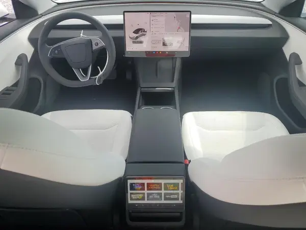 5YJ3E1EA1SF072576 2025 TESLA MODEL 3 - Image 8