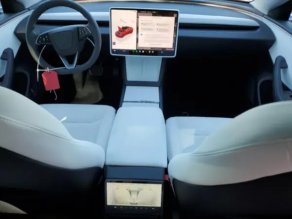 5YJ3E1EA1SF077017 2025 TESLA MODEL 3 - Image 8