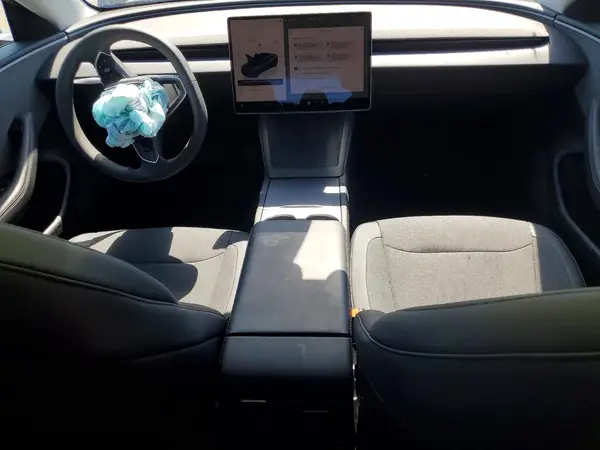 5YJ3E1EA1SF126670 2025 TESLA MODEL 3 - Image 8