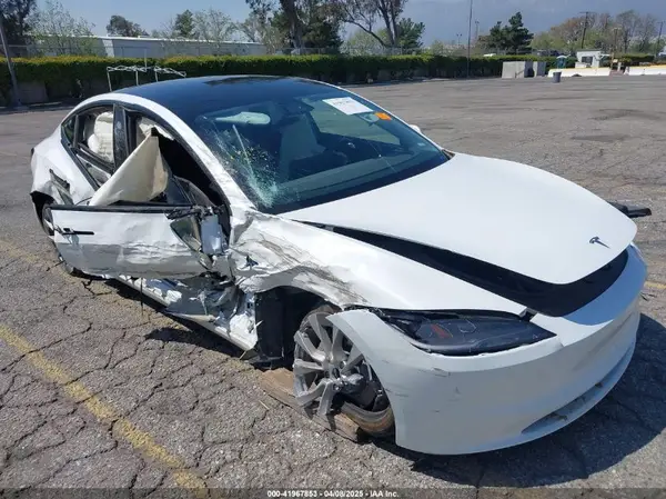 5YJ3E1EA1SF876795 2025 TESLA MODEL 3 - Image 1