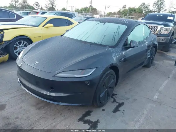 5YJ3E1EA1SF877851 2025 TESLA MODEL 3 - Image 2