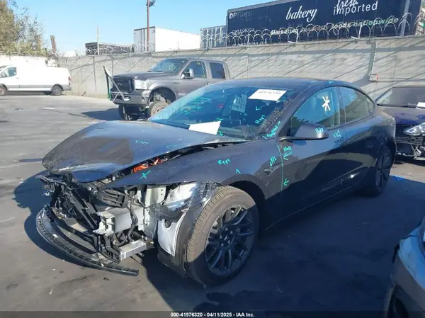 5YJ3E1EA1SF884167 2025 TESLA MODEL 3 - Image 2