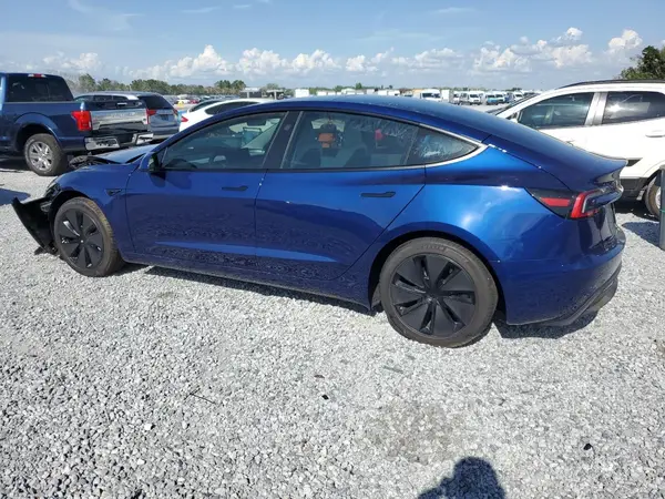 5YJ3E1EA1SF887750 2025 TESLA MODEL 3 - Image 2