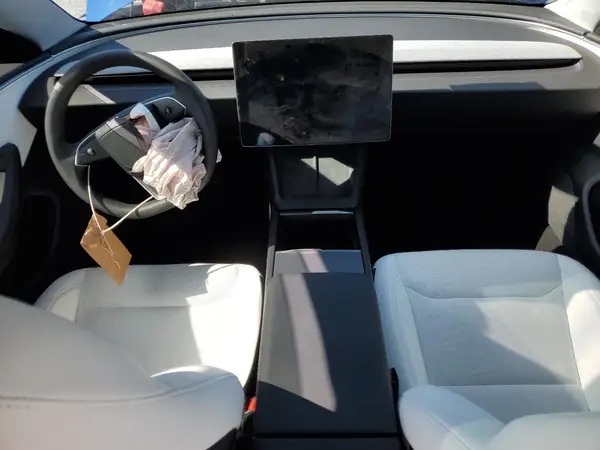 5YJ3E1EA1SF887750 2025 TESLA MODEL 3 - Image 8