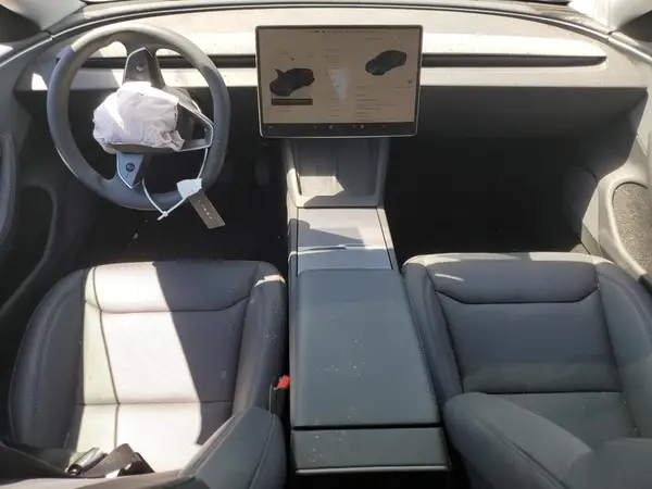 5YJ3E1EA1SF891815 2025 TESLA MODEL 3 - Image 8